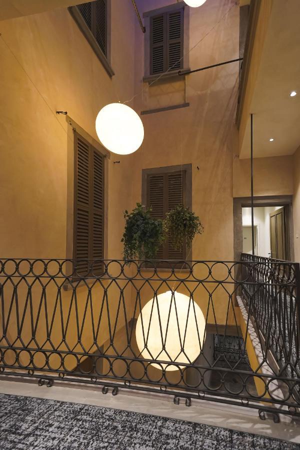 Bergamo Inn 21 Exterior photo Interior of the hotel